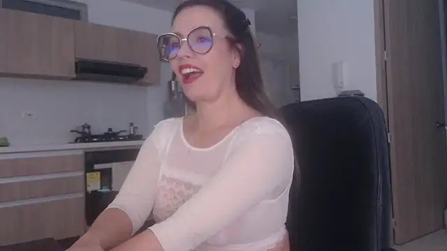 LovePaula online show from 07/12/26, 11:45