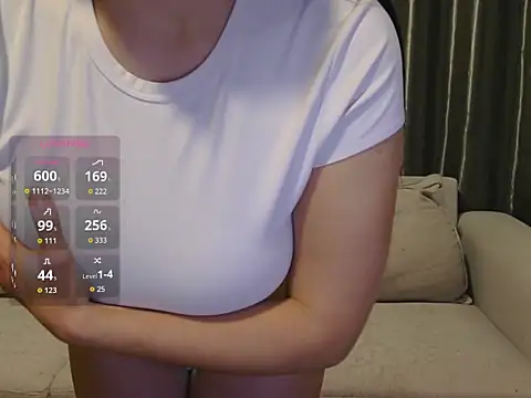 AriaShy online show from 04/11/26, 08:51