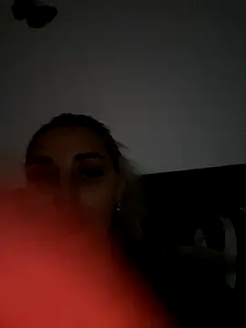 Snapshot of Giullyaxx chatting on 10/07/25, 02:47 Giullyaxx online show from 10/07/25, 02:47