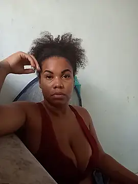 Snapshot of PrettahSantos chatting on 05/17/26, 12:23 PrettahSantos online show from 05/17/26, 12:23