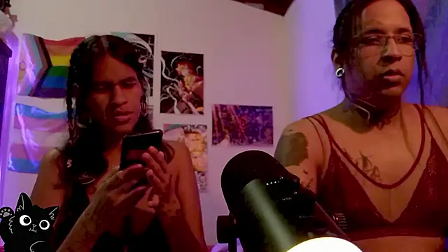 Couple Moth666 online show from 05/02/26, 01:10
