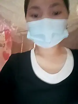 Snapshot of baby-linh001 chatting on 09/21/25, 12:34 baby-linh001 online show from 09/21/25, 12:34