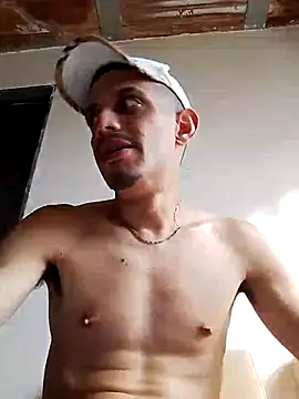 LATINO27CM online show from 09/23/25, 08:56