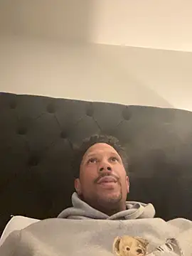 smuckle899 online show from 09/30/25, 05:45