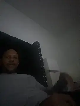 smuckle899 online show from 10/15/25, 11:16