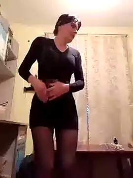 Snapshot of Tariya-40 chatting on 10/04/25, 03:21 Tariya-40 online show from 10/04/25, 03:21