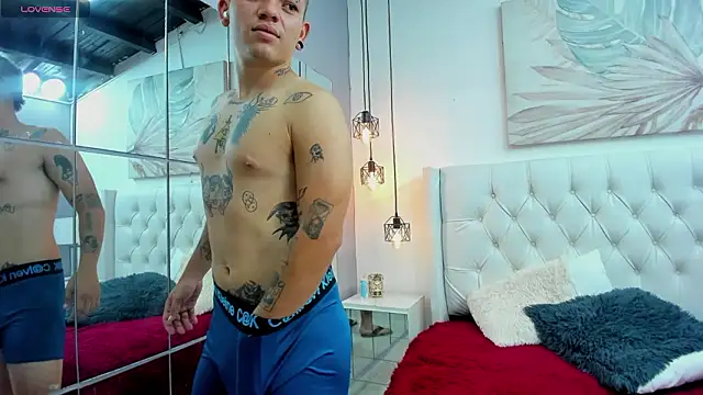 wildthor26 online show from 02/19/26, 04:19