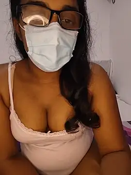 Snapshot of sexybolegirl chatting on 07/02/26, 06:03 sexybolegirl online show from 07/02/26, 06:03