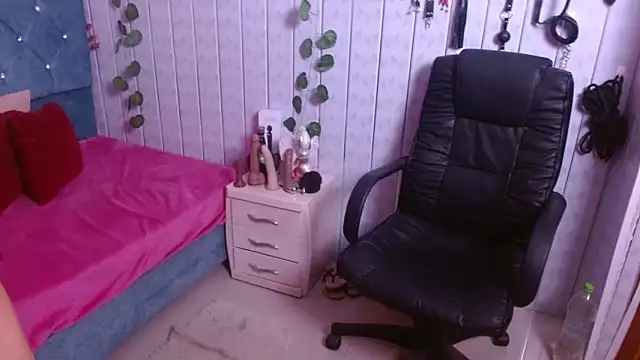 Kathaleyagrayyass online show from 12/02/25, 01:55