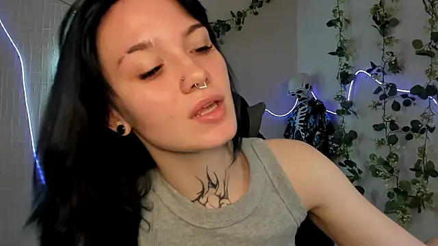 Elastikisss online show from 05/18/26, 05:35