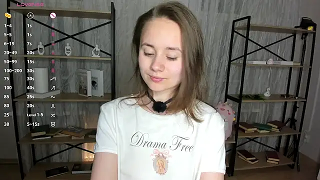 Snapshot of Crysta1Eva_ chatting on 06/06/26, 07:29 Crysta1Eva online show from 06/06/26, 07:29