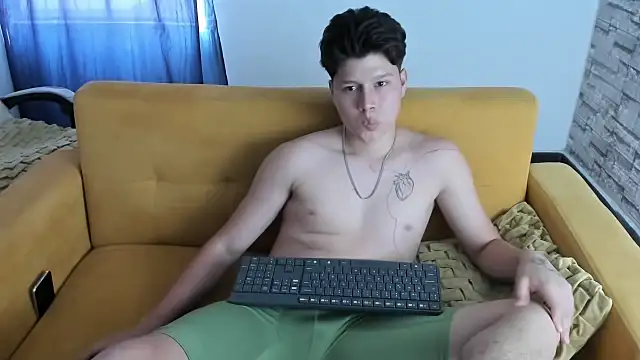 daniel leon online show from 04/10/26, 06:45