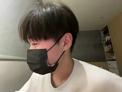 Snapshot of Yo155 chatting on 10/02/25, 04:58 Yo155 online show from 10/02/25, 04:58