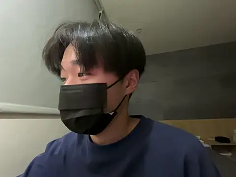 Snapshot of Yo155 chatting on 10/04/25, 05:11 Yo155 online show from 10/04/25, 05:11