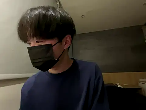 Snapshot of Yo155 chatting on 10/05/25, 06:28 Yo155 online show from 10/05/25, 06:28