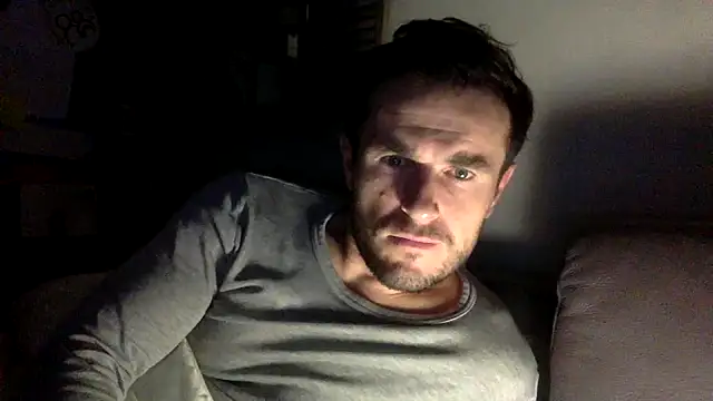 Snapshot of PabloelBraquemart chatting on 02/15/26, 09:00 PabloelBraquemart online show from 02/15/26, 09:00