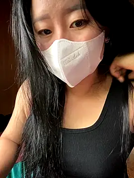 violet-00 online show from 09/25/25, 12:47