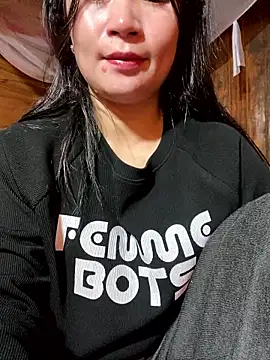 violet-00 online show from 01/12/26, 03:56