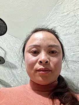 xuxulovezz online show from 11/25/25, 01:00