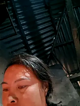 xuxulovezz online show from 12/14/25, 07:47