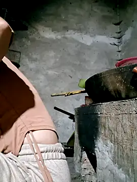 xuxulovezz online show from 03/23/26, 12:03