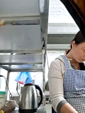 xuxulovezz online show from 04/17/26, 12:24