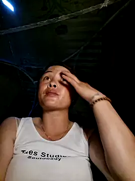 xuxulovezz online show from 05/07/26, 12:10