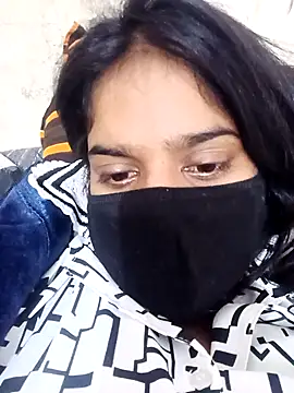 Snapshot of ROSHNI-744 chatting on 10/25/25, 11:21 ROSHNI-744 online show from 10/25/25, 11:21