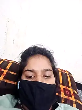 Snapshot of ROSHNI-744 chatting on 10/26/25, 06:03 ROSHNI-744 online show from 10/26/25, 06:03