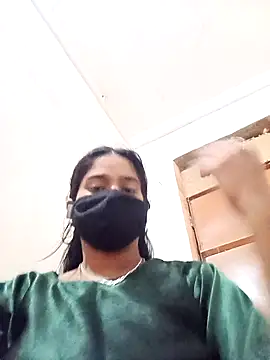 Snapshot of ROSHNI-744 chatting on 10/29/25, 07:10 ROSHNI-744 online show from 10/29/25, 07:10