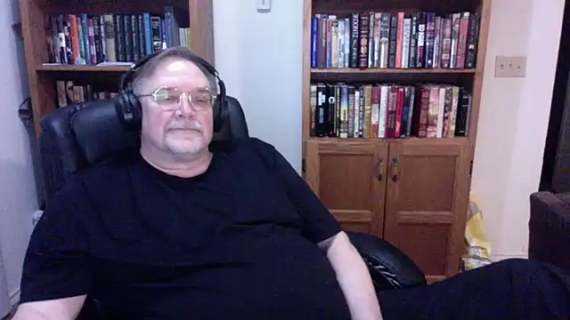 Vinyl22xh online show from 04/19/26, 05:29