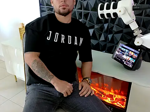 maximus888A online show from 10/21/25, 08:48