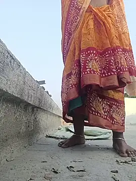 reya743 online show from 02/18/26, 10:55