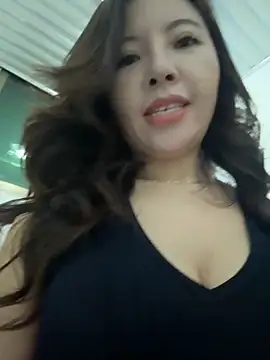 YINGZI-666 online show from 10/15/25, 08:03