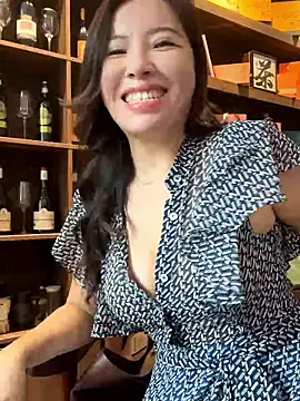 YINGZI-666 online show from 10/17/25, 02:26