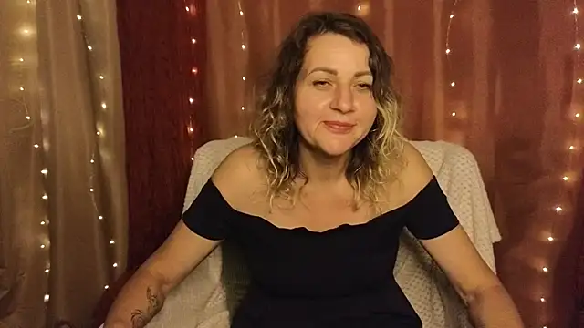 Snapshot of silvaraNoir chatting on 09/24/25, 07:17 silvaraNoir online show from 09/24/25, 07:17