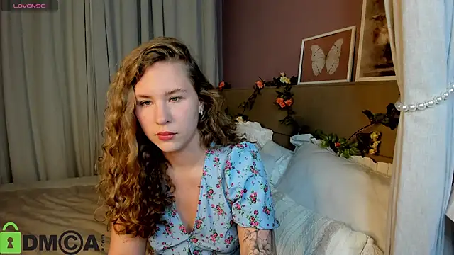 Elsie Cutties online show from 09/26/25, 12:03