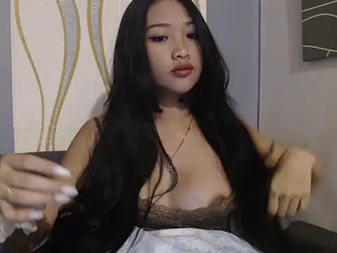 Snapshot of Bunny72772 chatting on 12/02/25, 05:41 Bunny72772 online show from 12/02/25, 05:41