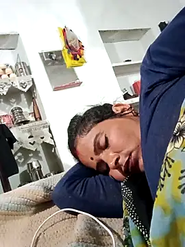 Sushmita Love online show from 10/28/25, 10:23