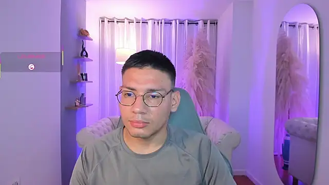 Snapshot of marcuswildx chatting on 09/22/25, 12:18 marcuswildx online show from 09/22/25, 12:18