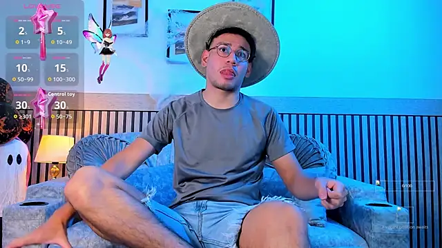 Snapshot of marcuswildx chatting on 10/15/25, 06:52 marcuswildx online show from 10/15/25, 06:52