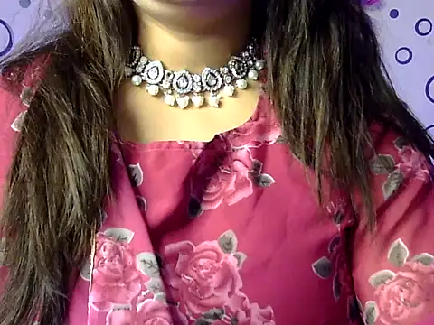 Snapshot of Aaliya02 chatting on 05/30/26, 07:44 Aaliya02 online show from 05/30/26, 07:44