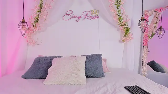 eimi rosse18 online show from 02/02/26, 12:15