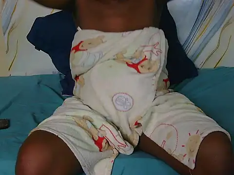 l4 love online show from 12/04/25, 01:31