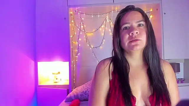 Snapshot of VictoriaBaass chatting on 11/05/25, 12:27 VictoriaBaass online show from 11/05/25, 12:27