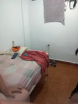 Snapshot of Ladeseosa chatting on 10/01/25, 12:05 Ladeseosa online show from 10/01/25, 12:05