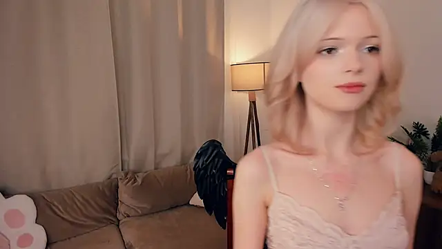 LaureMestler online show from 02/19/26, 09:16