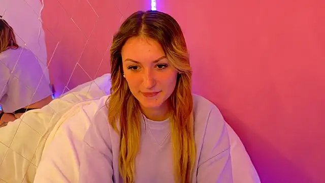 Anaayss  online show from 10/01/25, 05:13