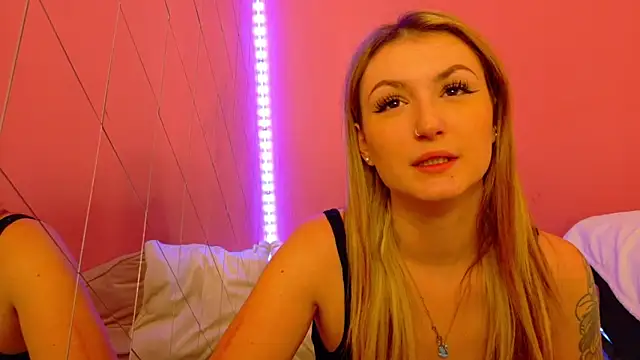 Anaayss  online show from 12/16/25, 05:45