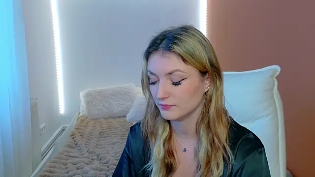 Anaayss  online show from 02/03/26, 06:22